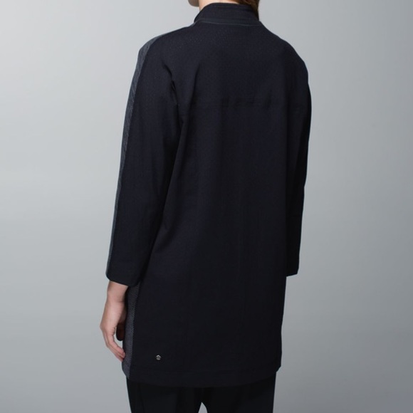 Lululemon Cocoon Car Coat jacket - Picture 2 of 8